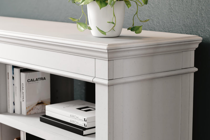 Ashley Express - Kanwyn Credenza