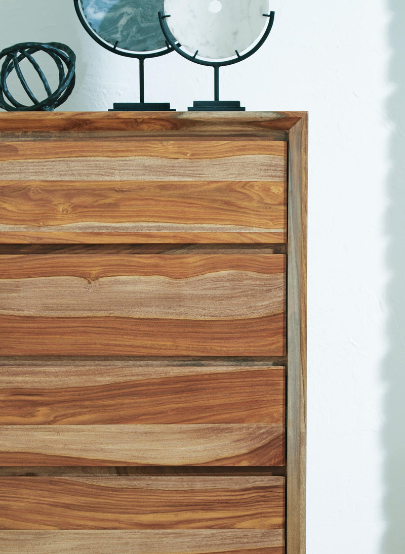 Dressonni Five Drawer Chest