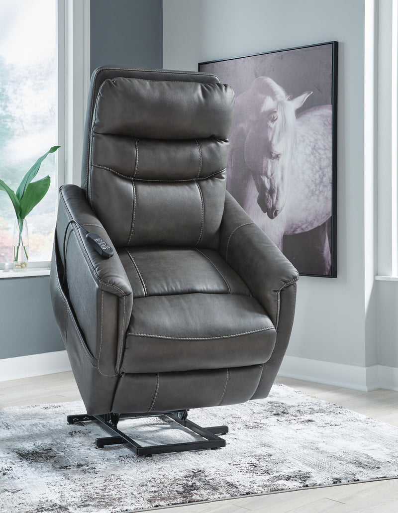 6390912