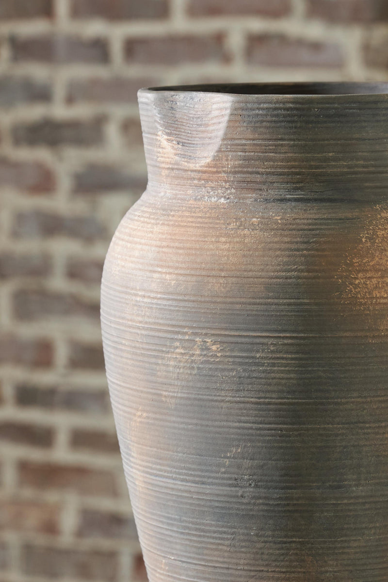 Ashley Express - Brickmen Vase