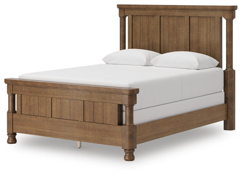 Rowlenstown Queen Poster Bed