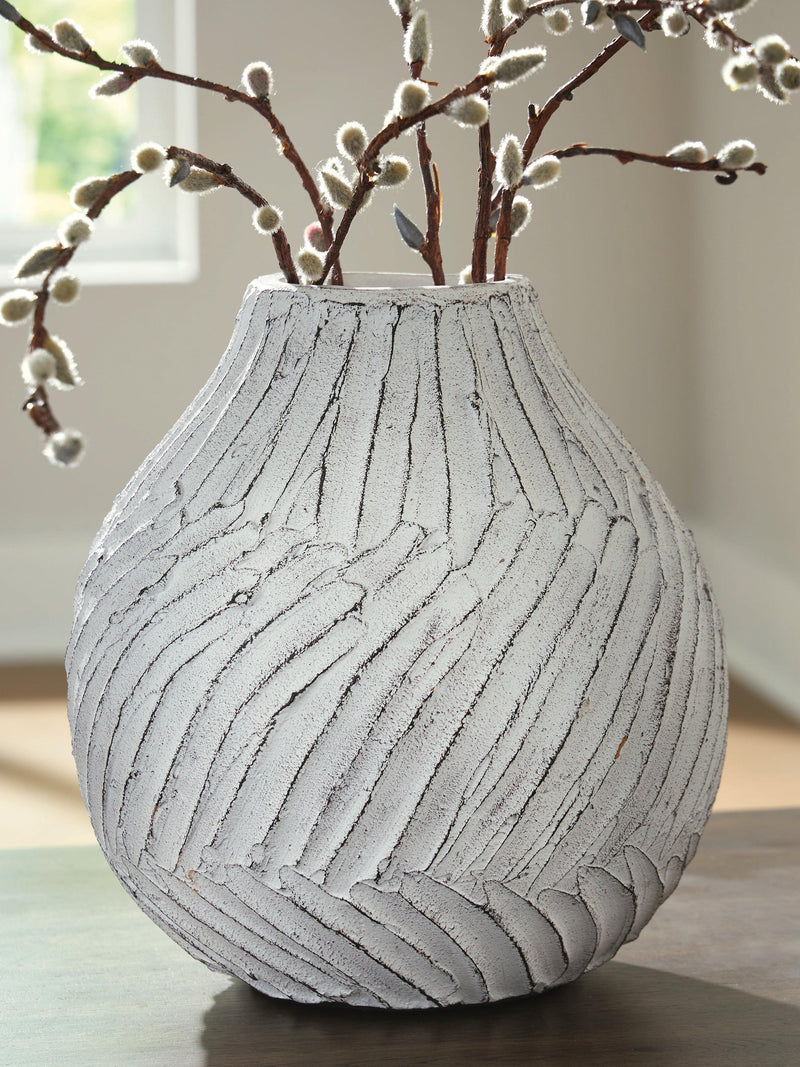 Ashley Express - Shelvie Vase