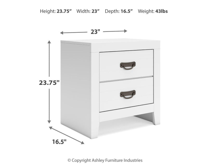 Binterglen Full Panel Bed with Mirrored Dresser and Nightstand