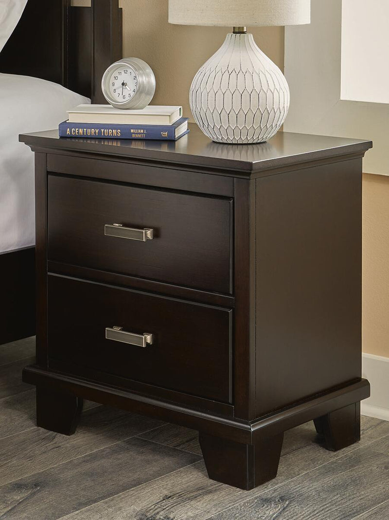 Covetown Full Panel Bed, Dresser, Mirror, Chest and Nightstand