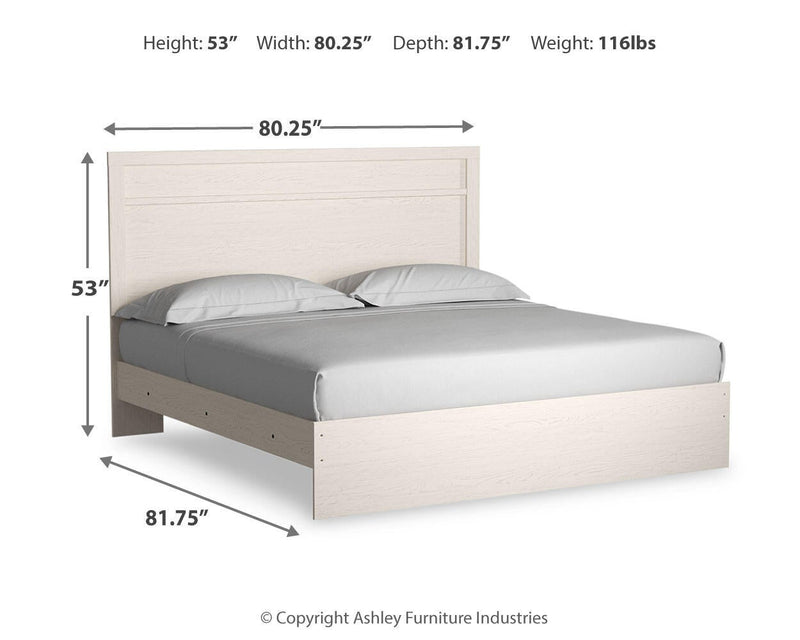 Stelsie King Panel Bed with Mirrored Dresser
