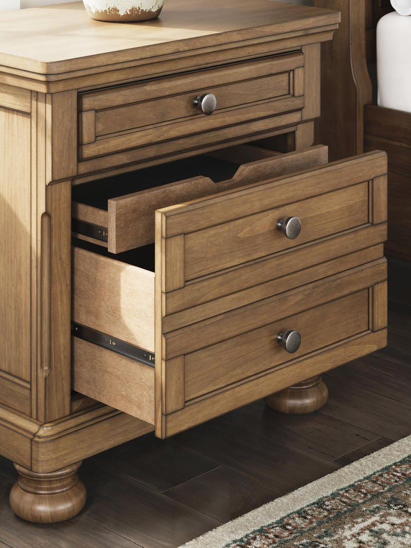 Vandenmore King Panel Bed with Mirrored Dresser, Chest and Nightstand