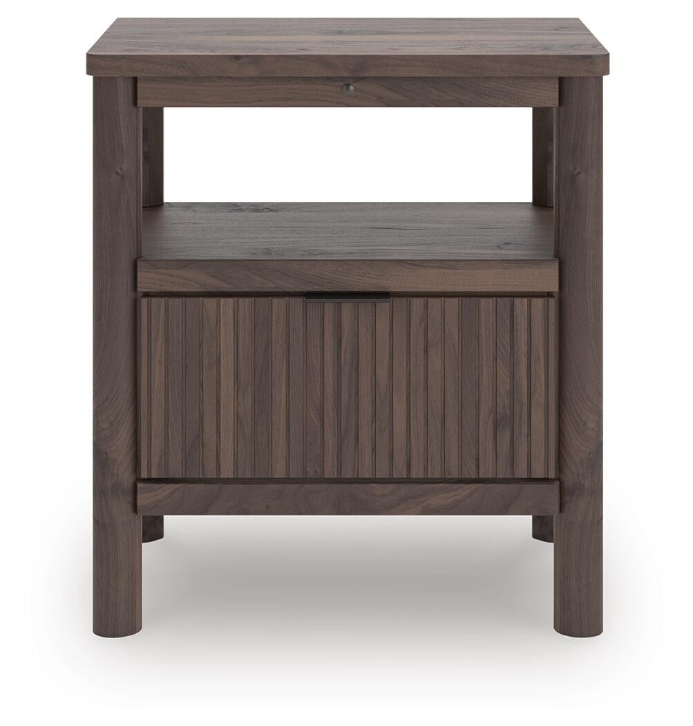 Pamytta King Panel Bed, Dresser, Mirror, Chest and Nightstand