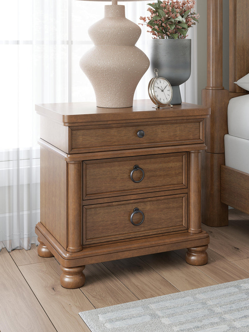 Chadworth King Poster Bed with Mirrored Dresser and Nightstand