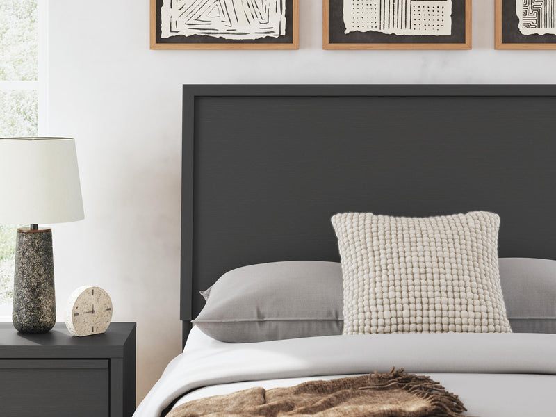 Ashley Express - Danziar Full Panel Bed